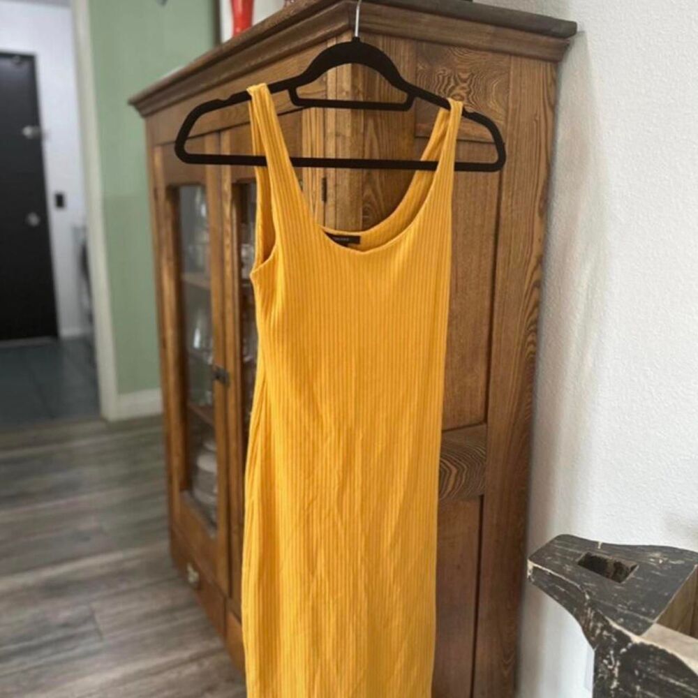 Forever-21 Women's Yellow and Orange Dress